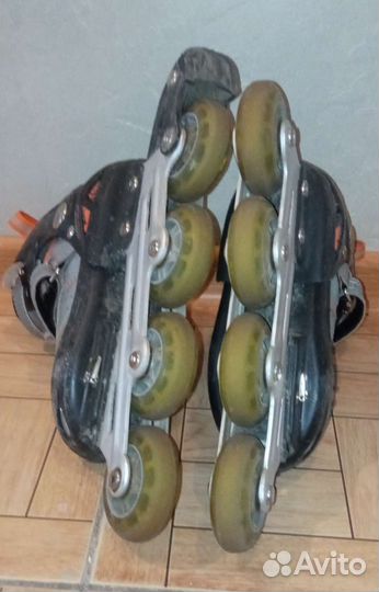 Роликовые коньки