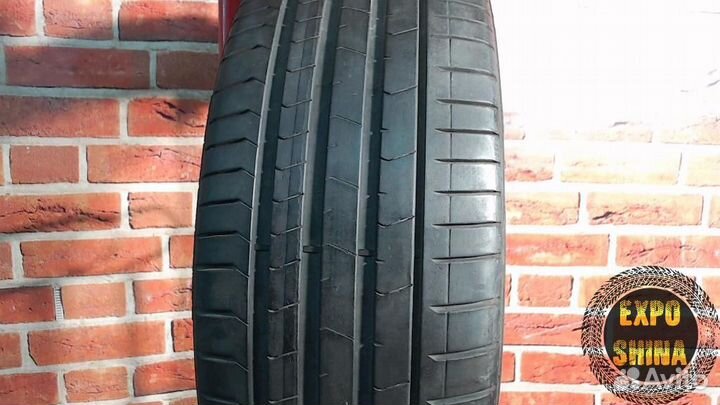 Pirelli P Zero PZ4 245/40 R21 100Y