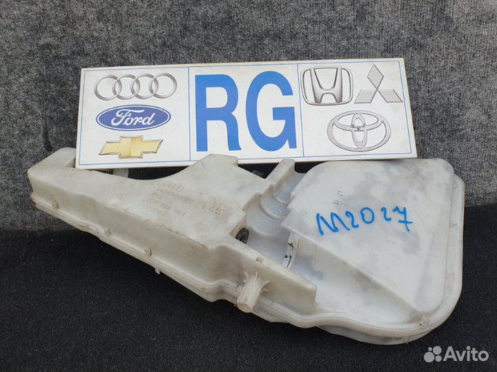 Бачок омывателя Audi A6 C7 cglc 2.0 2013