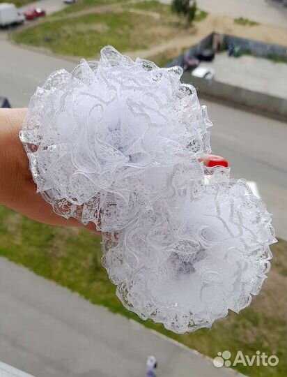 Пышные кружевные бантики с люрексом