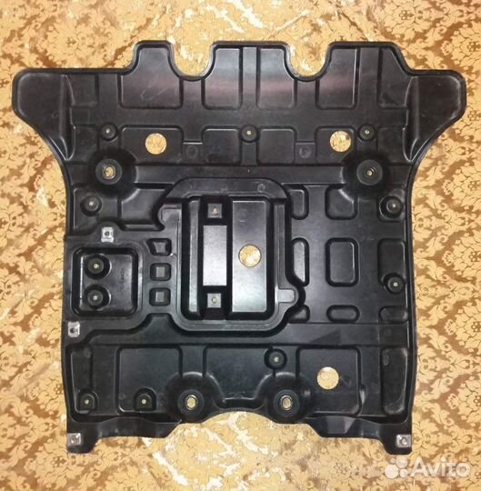 Пыльник защиты двигателя(картера) для Toyota LC200