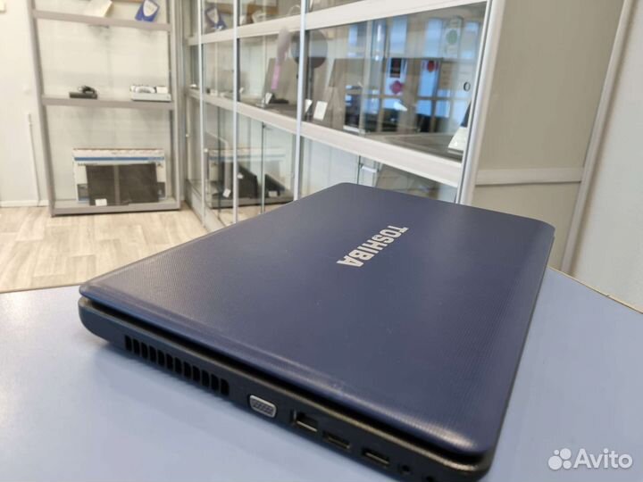 Toshiba Intel i3