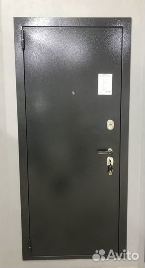 Дверь входная металлическая