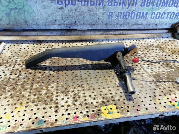 Рычаг стояночного тормоза Mitsubishi Pajero