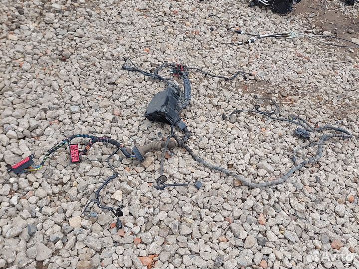 Проводка подкапотная Ford Fiesta mk6 рестайлинг