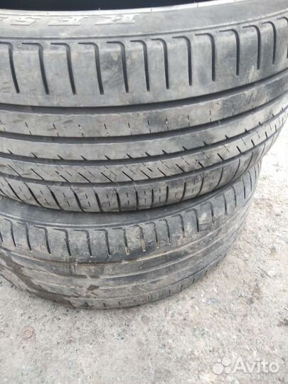 Kinforest KF-550 245/45 R19 98Y