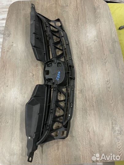 Решетка радиатора mazda premacy crew