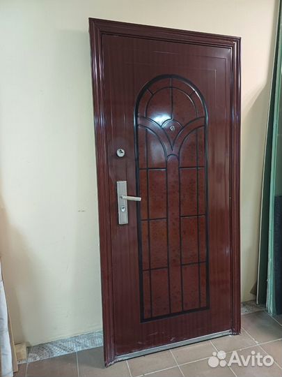 Дверь входная металлическая