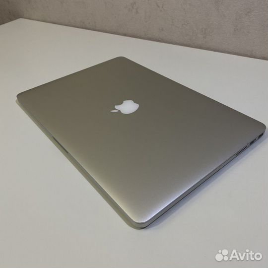 Macbook pro 15 2015 i7 16gb 512gb