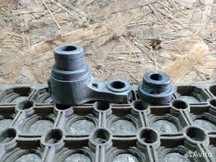 Концевая часть гидроцилиндра подъема кабины Scania