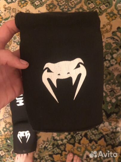 Защита голени venum перчатки карбы venom