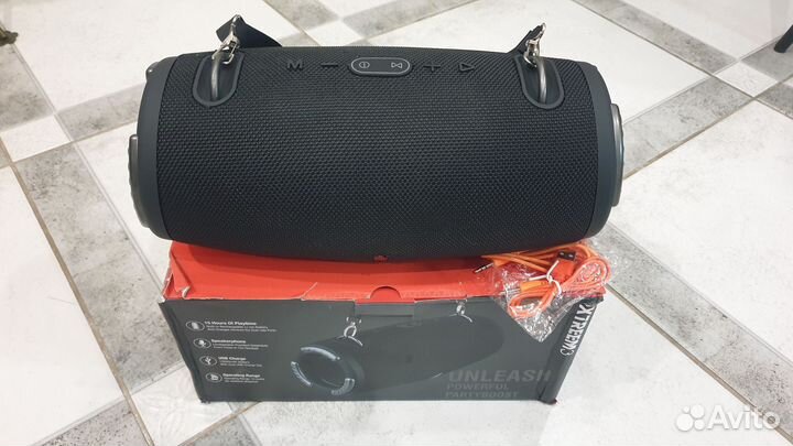 Блютуз колонка