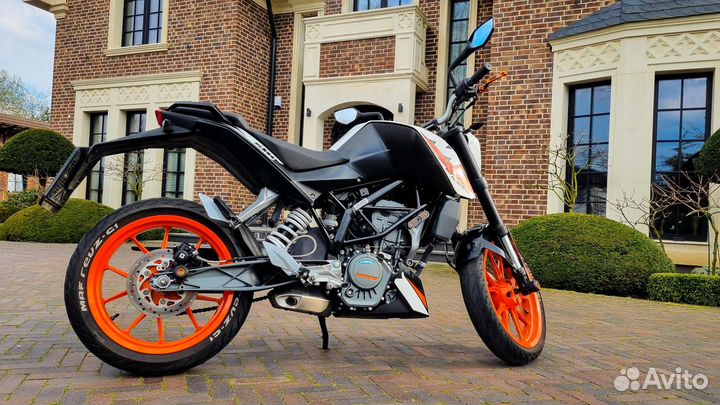 Ktm duke 200