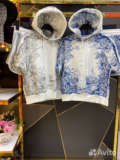 Футболка и шорты Dior