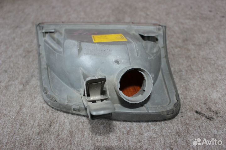 Передний правый поворотник Mercedes S-Class W140