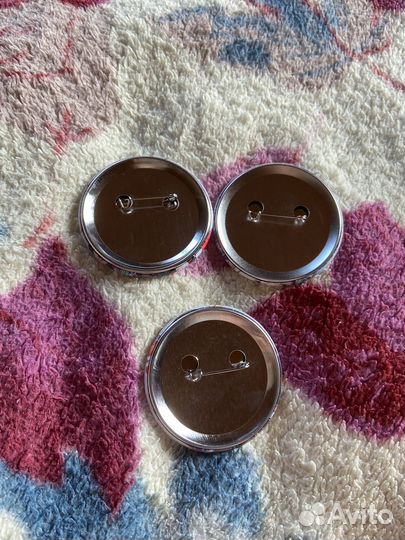 Аниме значки