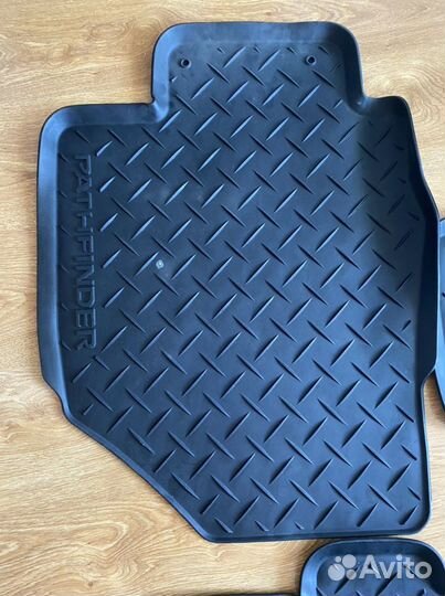 Комплект ковриков Ниссан патфайндер KE7483J089