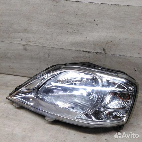 Фара передняя левая Renault logan I