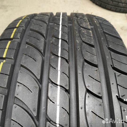 Compasal Smacher 235/40 R18 95W