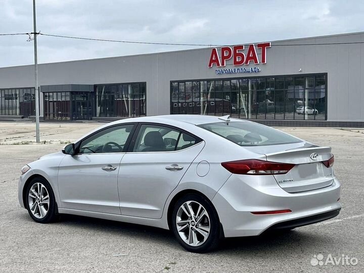 Hyundai Elantra, 2017
