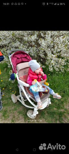 Прогулочная коляска