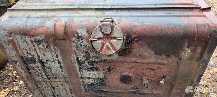 Топливный бак