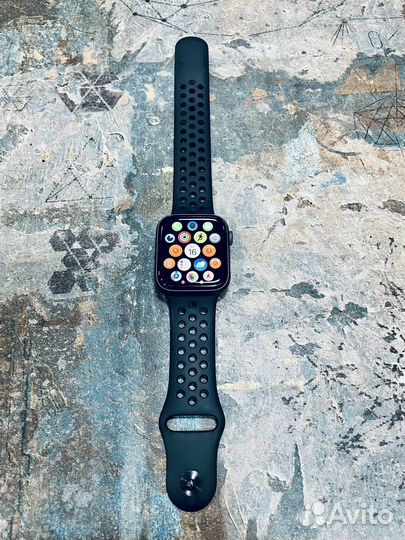 Смарт часы Apple Watch Series 5 44 мм
