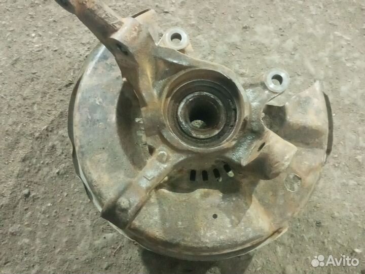 Кулак передний левый Faw Vita