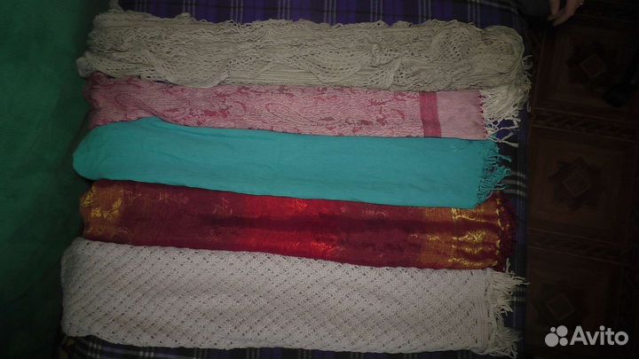 Шарфы женские