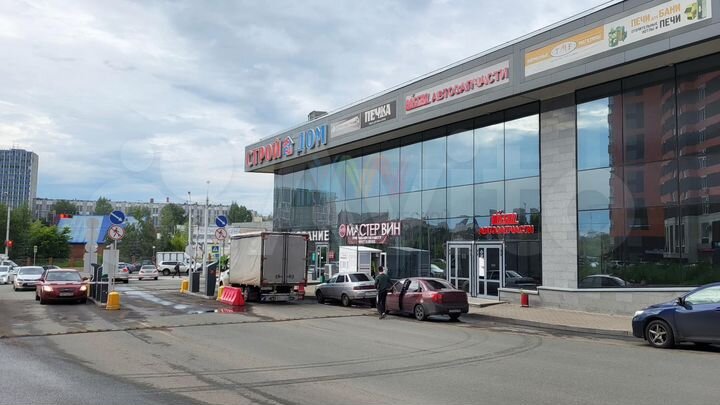 Помещение у ТЦ Ультра, ул. Бакалинская, 950 кв.м