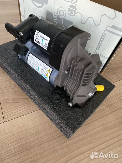 Компрессор пневмоподвески AMK Mercedes GL X164