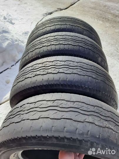 Bridgestone Dueler H/T 685 225/65 R17