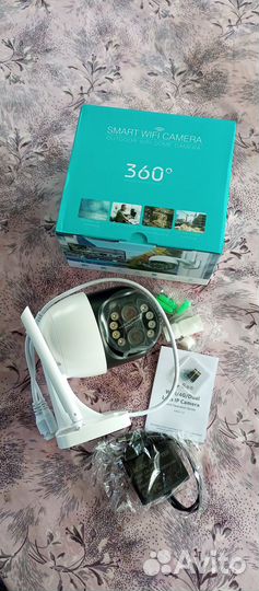 Камера видеонаблюдения wifi с картой памяти 64 гб