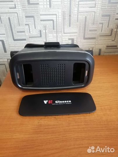 Очки виртуальной реальности для телефона