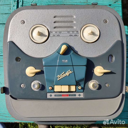 Катушечный магнитофон