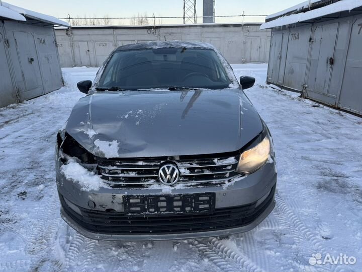 Volkswagen Polo 1.4 AMT, 2018, битый, 261 000 км