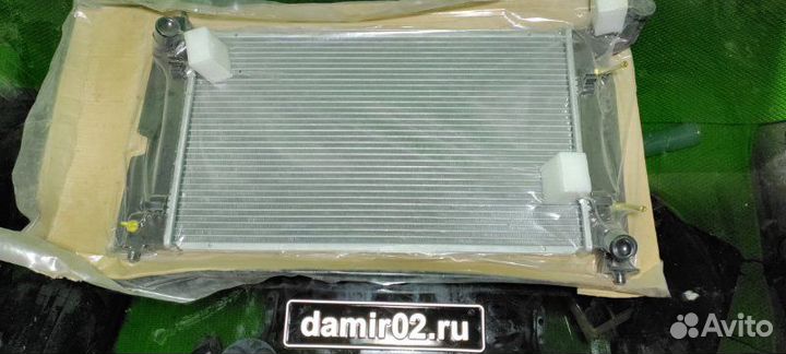 Радиатор Toyota