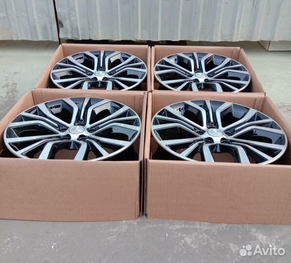 Диски R18 на Mitsubishi Outlander Eclipse ASX