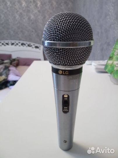 Микрофон динамический LG ACC - M900K