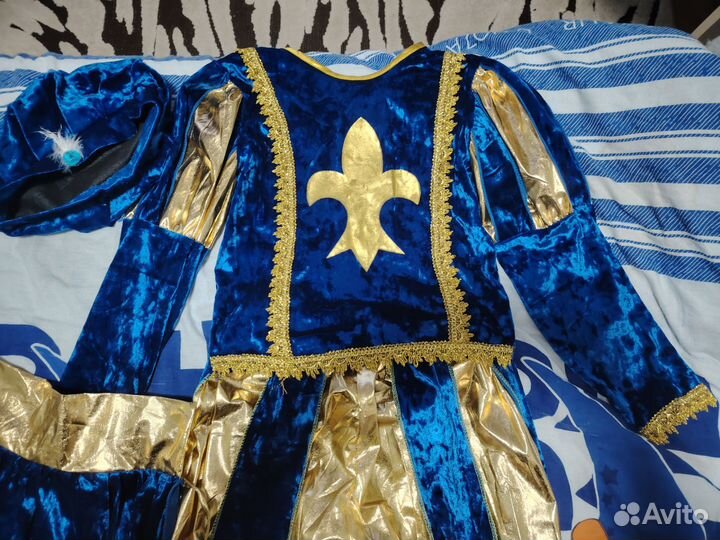 Новогодний костюм принца 128