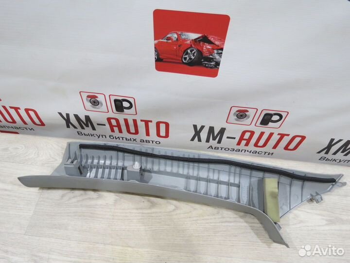 Обшивка стойки Mitsubishi Outlander XL