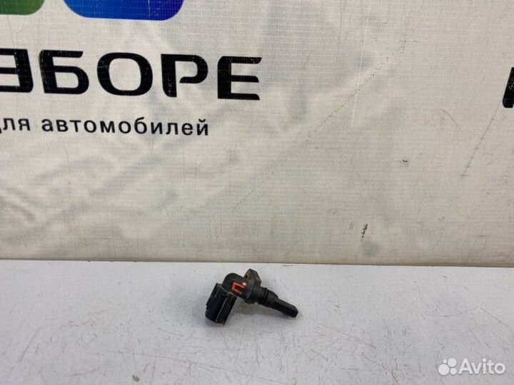 Датчик abs передний правый Toyota Tundra