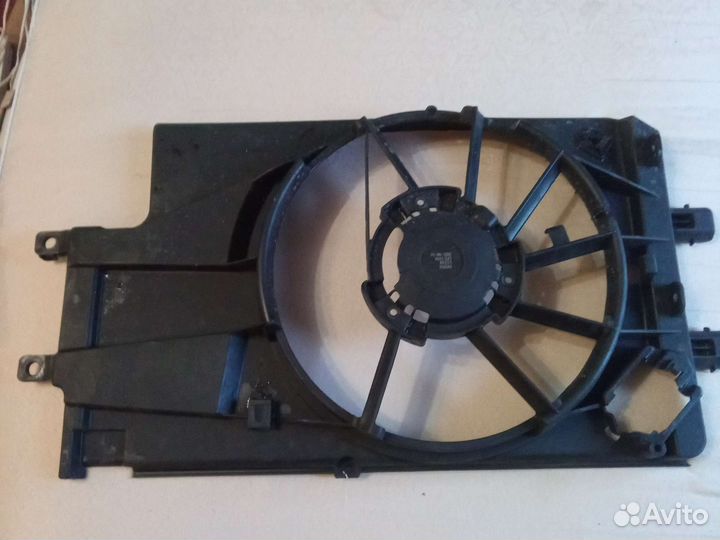 Диффузор вентилятора кондиционера на Datsun