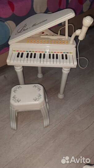 Детское музыкальное пианино