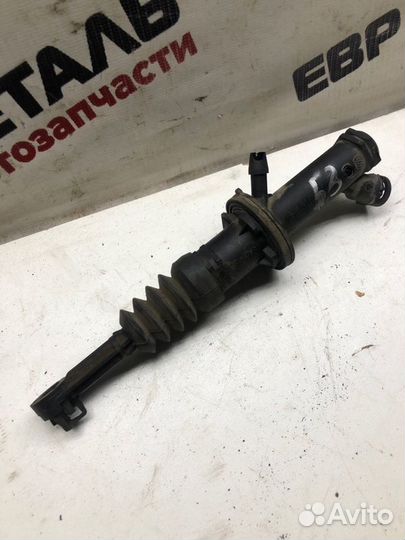 Главный цилиндр сцепления Renault Megan 2 седан