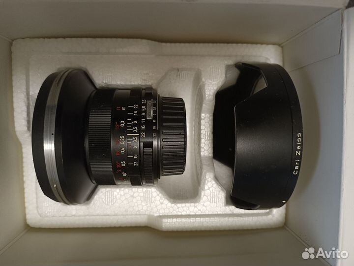 Carl Zeiss Distagon 18mm f/3.5 ZF