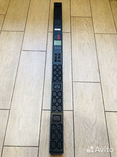 Бесперебойник APC ap8858EU3