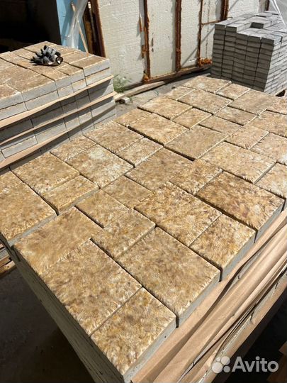 Укладка тротуарной плитки брусчатки бордюров