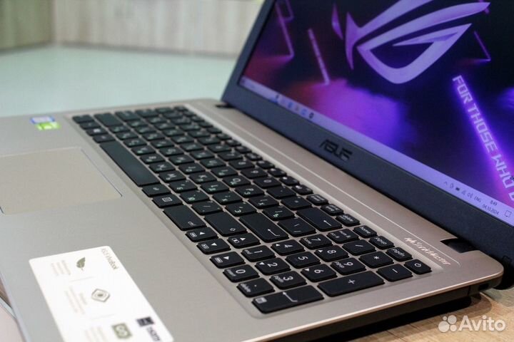 Ноутбук Asus Intel Core i7.8гб.SSD.Nvidia 2гб