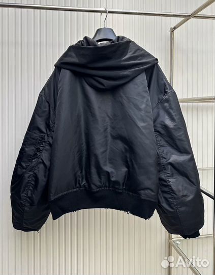 Бомбер Balenciaga 24FW Incognito bomber jacket